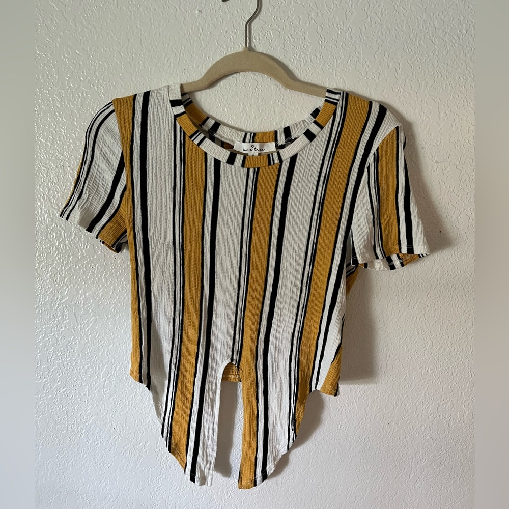 Striped Short Sleeve Tie Front Blouse